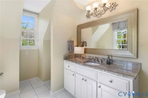 Bath - 3841 Stanford Ct, Midlothian, VA 23113 photo 6 of 7