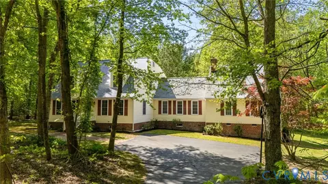 11201 Wild Fox Ln, New Kent, VA 23124