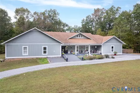 11081 Shannon Hill Rd, Louisa, VA 23093