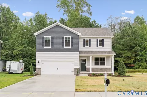 6107 Whisperwood Dr, Ampthill, VA 23234
