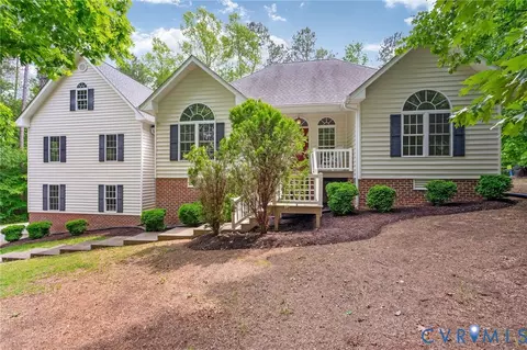 12081 Hunters Hawk Ct, Chesterfield, VA 23838