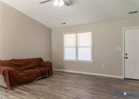 Living - 12289 Beech Trl, Gloucester, VA 23061 photo 2 of 2