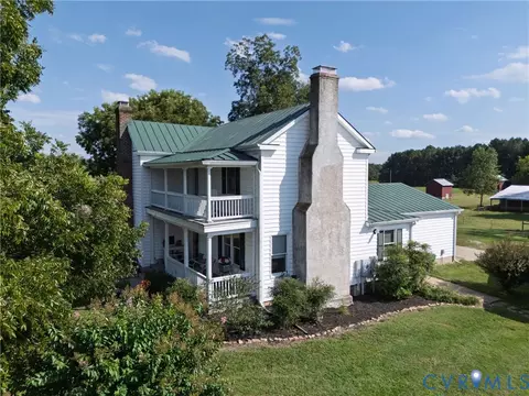 Exterior - 4943 Grandy Rd, Brodnax, VA 23920 photo 4 of 19
