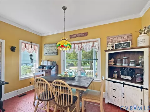 Dining - 4943 Grandy Rd, Brodnax, VA 23920 photo 2 of 2