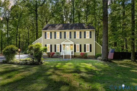 12011 Smoketree Dr, North Chesterfield, VA 23236