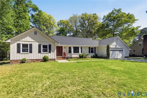 9526 Alfaree Rd, North Chesterfield, VA 23237