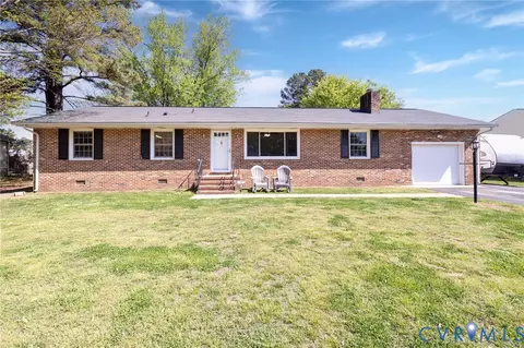 1210 Wellington Rd, Colonial Heights, VA 23834