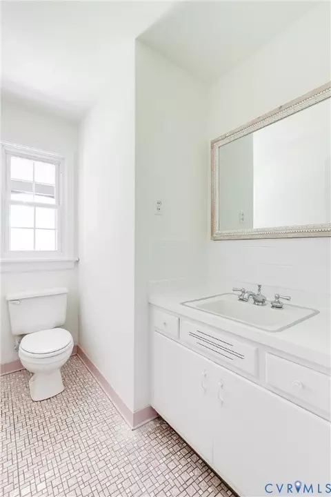 Bath - 3352 Scottview Dr, Richmond, VA 23225 photo 2 of 2