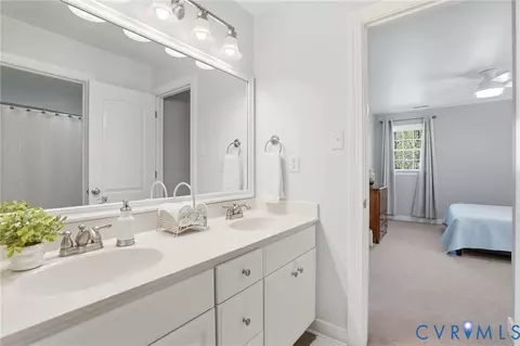 Bath - 3128 Rock Cress Ln, Sandy Hook, VA 23153 photo 5 of 9