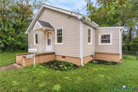 21611 Pannill St, Petersburg, VA 23803