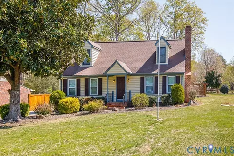421 Evanrude Ln, Sandston, VA 23150