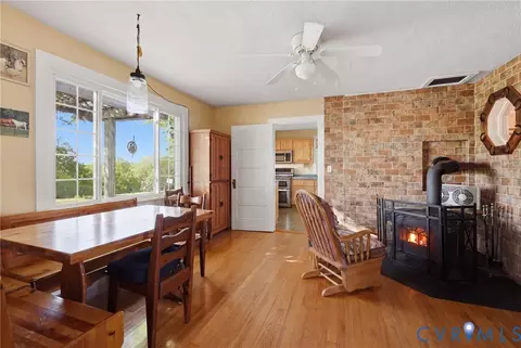 334 Pump Rd, New Canton, VA 23123 photo 9