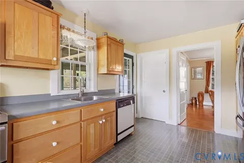 334 Pump Rd, New Canton, VA 23123 photo 11