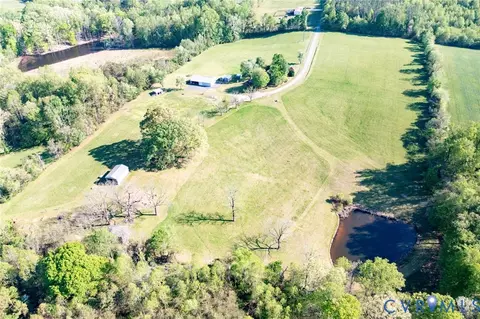 334 Pump Rd, New Canton, VA 23123