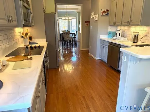 Kitchen - 11283 Winding River Rd, Providence Forge, VA 23140 photo 3 of 4