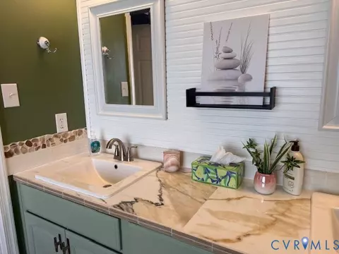 Bath - 11283 Winding River Rd, Providence Forge, VA 23140 photo 2 of 3