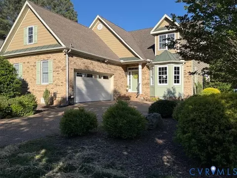Exterior - 11283 Winding River Rd, Providence Forge, VA 23140 photo 3 of 13