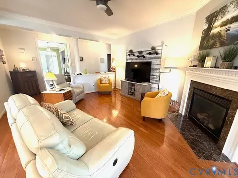 Living - 11283 Winding River Rd, Providence Forge, VA 23140 photo 2 of 4
