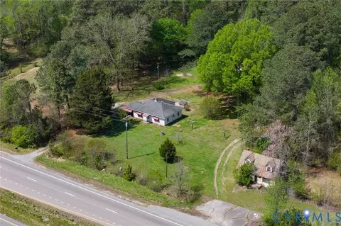 9523 9527 Southampton Pkwy, Drewryville, VA 23844