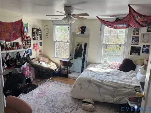 Bedroom - 806 Spring St, Richmond, VA 23220 photo 2 of 3