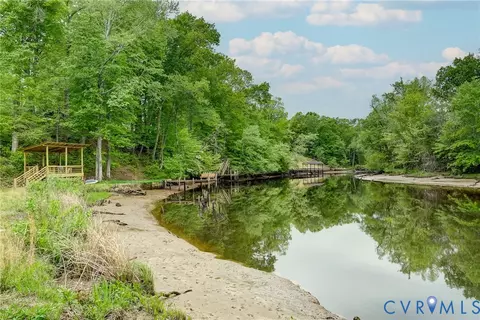 View/Area - 40 River Ct, Aylett, VA 23009 photo 4 of 4