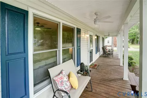Exterior - 40 River Ct, Aylett, VA 23009 photo 5 of 13