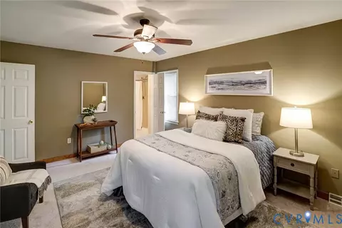 Bedroom - 40 River Ct, Aylett, VA 23009 photo 3 of 5