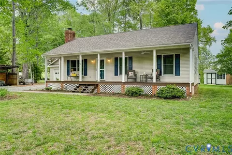 Exterior - 40 River Ct, Aylett, VA 23009 photo 2 of 13