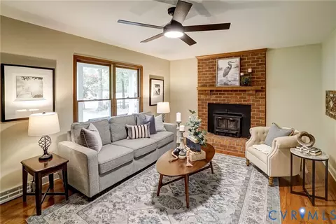 Living - 40 River Ct, Aylett, VA 23009 photo 1 of 1