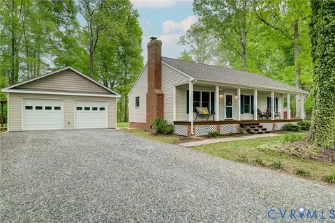 40 River Ct, Aylett, VA 23009