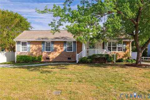 3807 Dunoon Rd, Colonial Heights, VA 23834