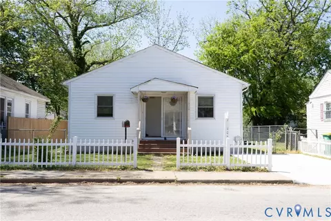 128 S 12th Ave, Hopewell, VA 23860