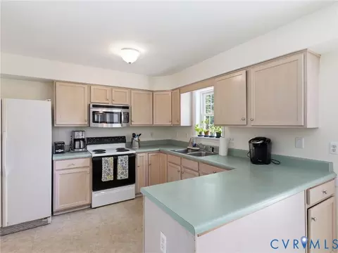 1625 Upperbury Dr, Midlothian, VA 23114 photo 7