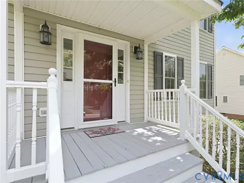 Exterior - 1625 Upperbury Dr, Midlothian, VA 23114 photo 2 of 10