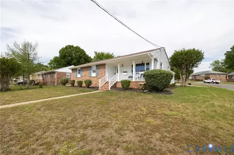 712 Keswick Rd, Colonial Heights, VA 23834