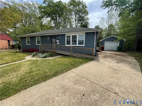 2123 Anderson St, Petersburg, VA 23805