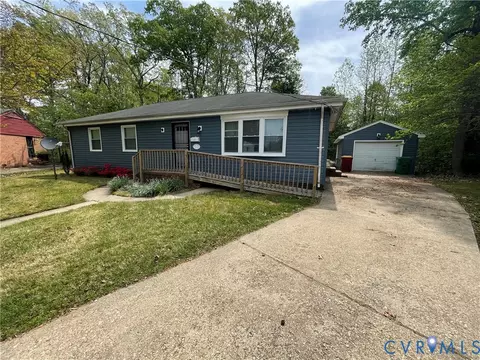 2123 Anderson St, Petersburg, VA 23805