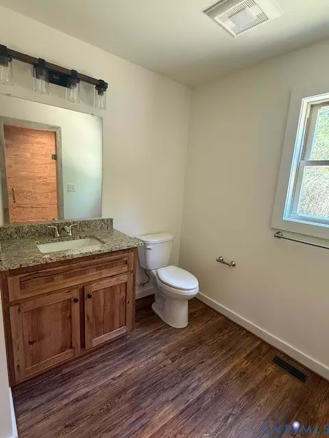 744 Robertsons Rd, Blackstone, VA 23824 photo 9
