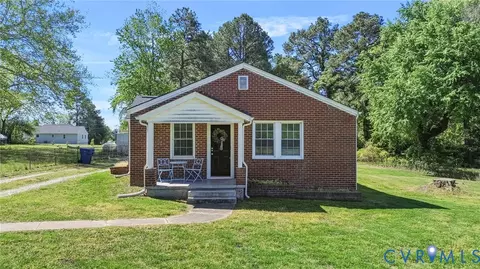 25521 Simmons Ave, Petersburg, VA 23803