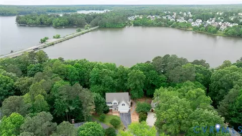 14316 Cove Ridge Ter, Midlothian, VA 23112