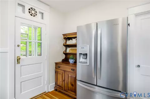 Entry Way - 4613 Devonshire Rd, Richmond, VA 23225 photo 5 of 7