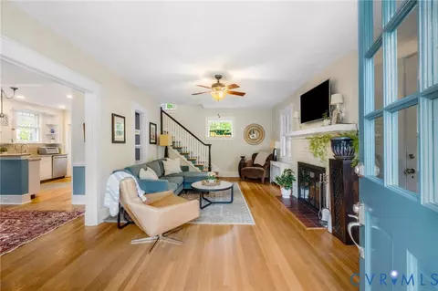 Entry Way - 4613 Devonshire Rd, Richmond, VA 23225 photo 2 of 7