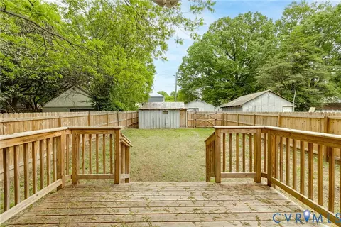 Exterior - 23 E 34th St, Richmond, VA 23224 photo 3 of 7