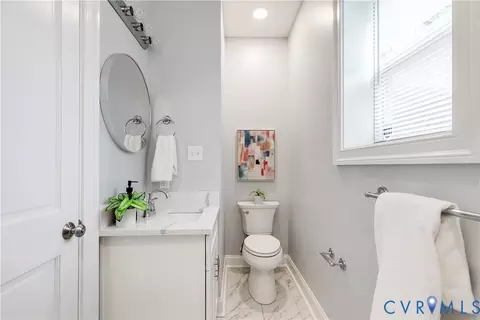 Bath - 23 E 34th St, Richmond, VA 23224 photo 3 of 4