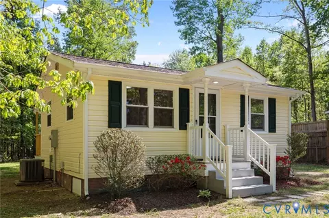 67 Deer Dr, Gum Spring, VA 23065