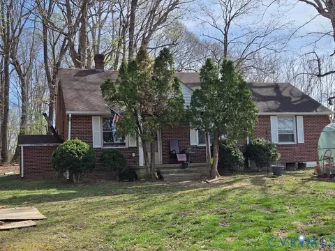 584586 Hardtimes Rd, Farmville, VA 23901
