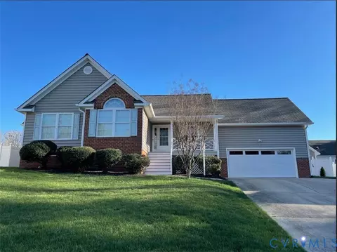 4319 Maughan House Ter, Chester, VA 23831