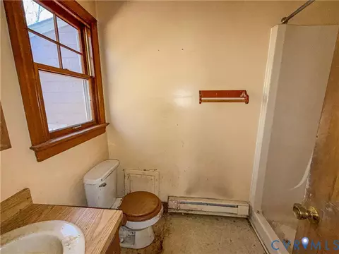 Bath - 155 Wysor Dr, Aylett, VA 23009 photo 1 of 1