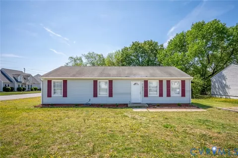 3902 Gloucester Dr, Hopewell, VA 23860