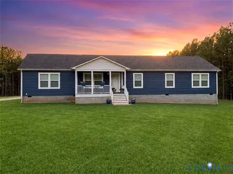 601 Middle Fork Rd, Palmyra, VA 22963
